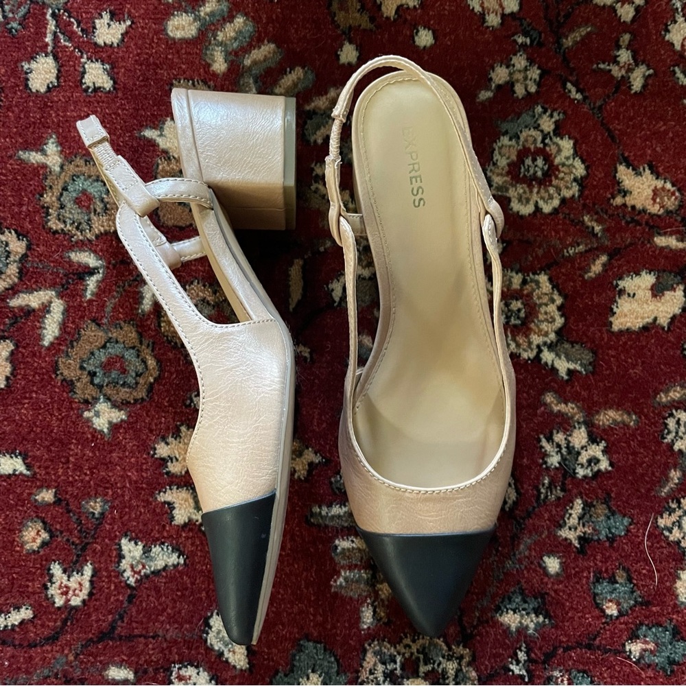 Express Women's Beige and Black Pointed Heels